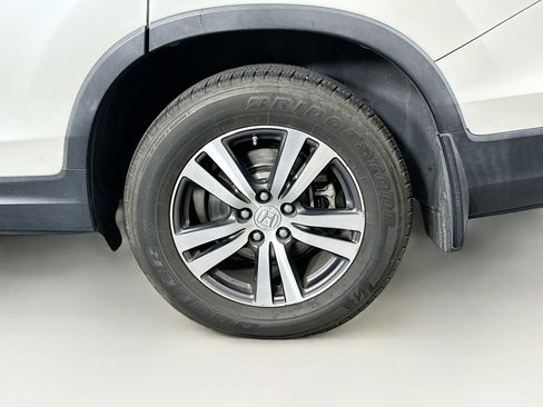 Used 2017 Honda Pilot EX image 11