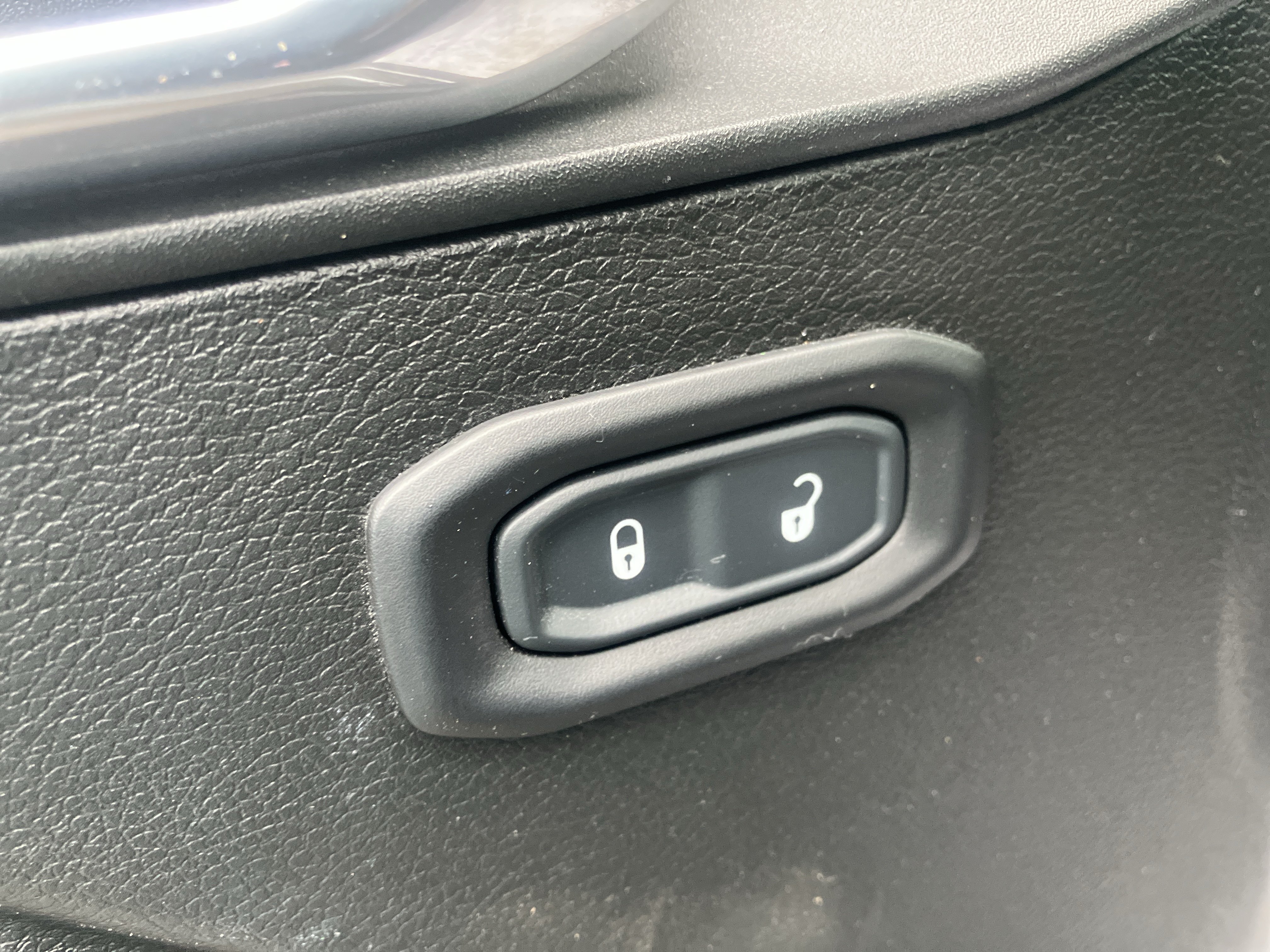 Used 2021 Jeep Gladiator Sport AWD/4WD image 15