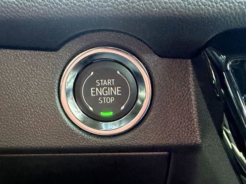 New 2026 Chevrolet Traverse Z71 w/ Enhanced Driving Package AWD/4WD image 30