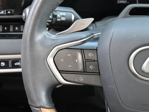 Used 2024 Lexus RX 350 FWD w/ Convenience Package image 18