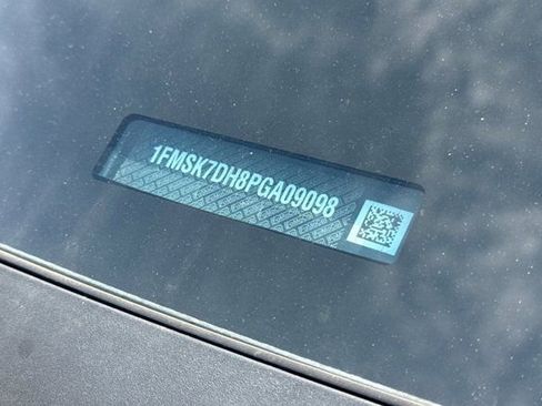 Certified 2023 Ford Explorer XLT w/ Equipment Group 202A image 3