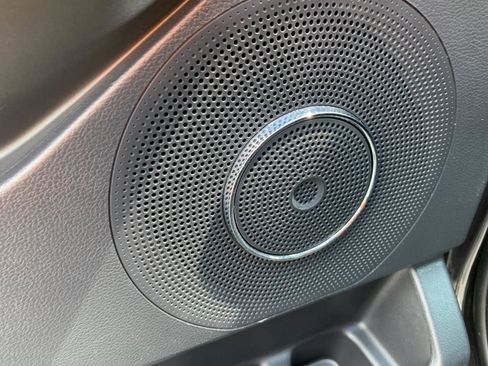 Used 2024 Ford Expedition Max XLT image 12