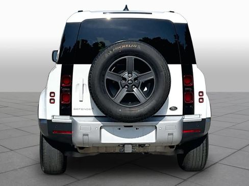 Used 2023 Land Rover Defender 110 S AWD/4WD image 4