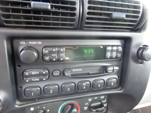 Used 1998 Ford Ranger XLT image 31