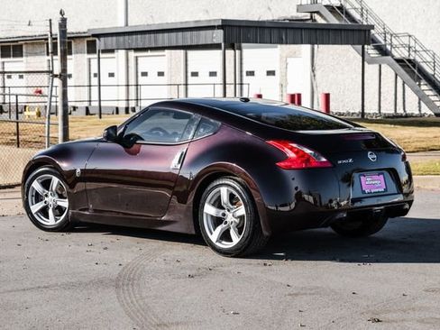 Used 2010 Nissan 370Z Touring image 35