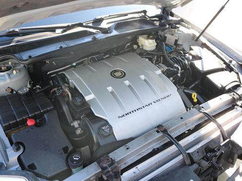 Used 2006 Cadillac DTS Performance image 58