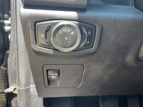 Used 2021 Ford Expedition XLT RWD image 6