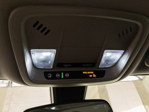 Used 2022 Chevrolet Malibu LT image 29