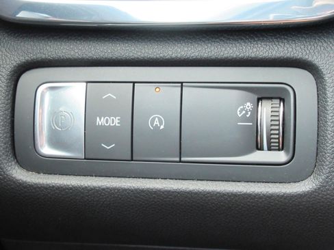Used 2024 GMC Acadia Elevation w/ Luxury Package FWD image 20