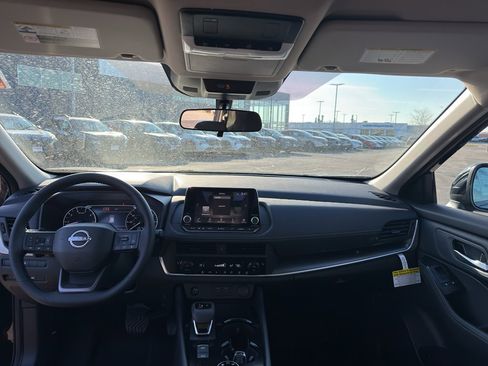 New 2026 Nissan Rogue SV image 28