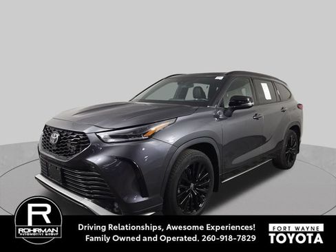 Used 2023 Toyota Highlander XSE AWD/4WD image 1