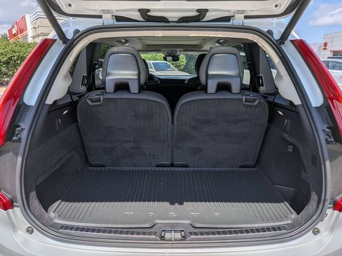 Used 2023 Volvo XC90 T8 Core AWD/4WD image 32