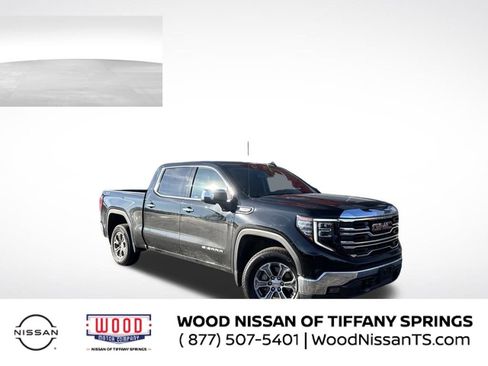 Used 2024 GMC Sierra 1500 SLT image 1