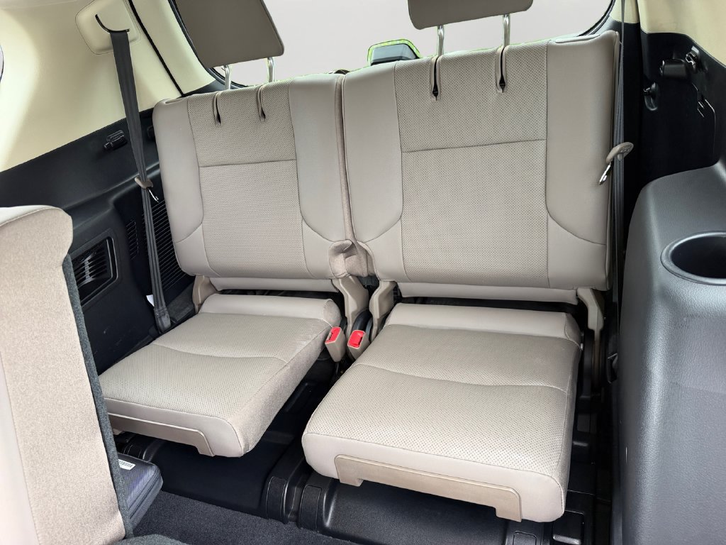 Certified 2023 Lexus GX 460 Premium w/ Premium Package AWD/4WD image 12