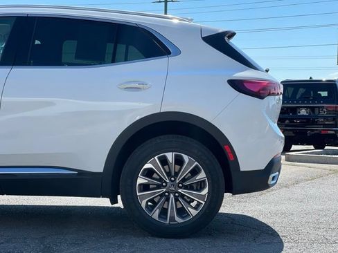 Used 2024 Buick Envision Preferred AWD/4WD image 5