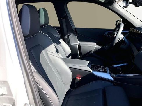 Used 2025 BMW X3 xDrive30i w/ Premium Package image 20