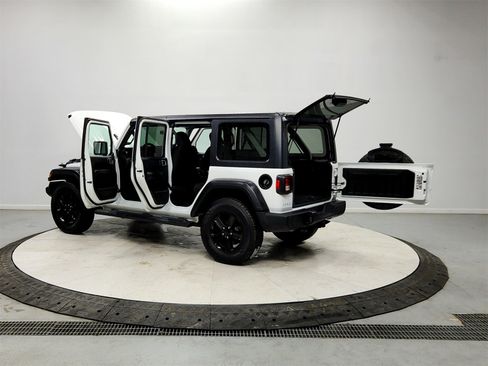 Used 2021 Jeep Wrangler Unlimited Sport image 13