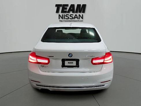 Used 2017 BMW 330i xDrive Sedan AWD/4WD image 5