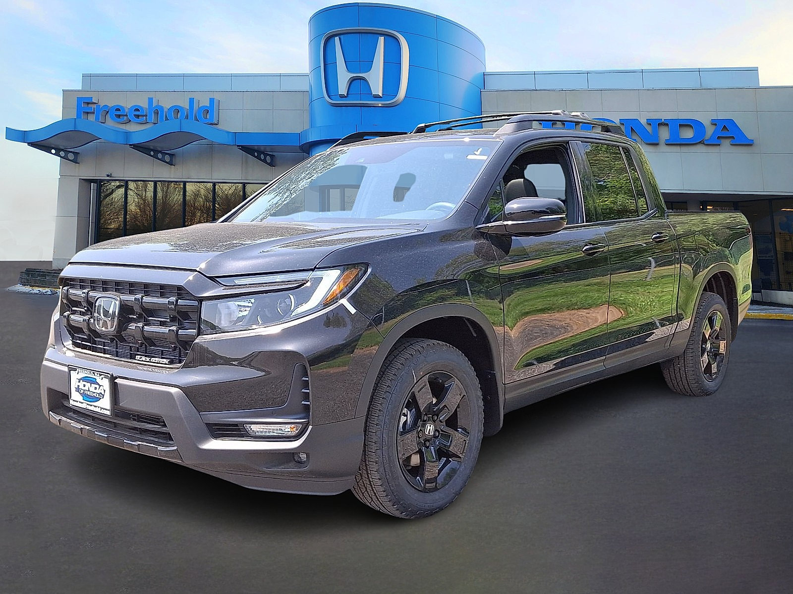 New 2026 Honda Ridgeline Black Edition image 2