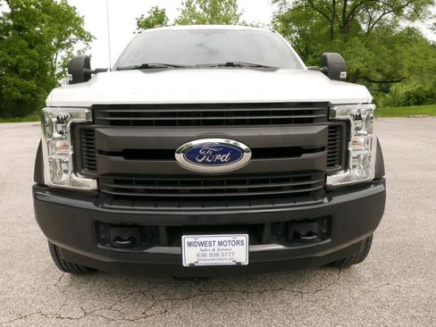 Used 2019 Ford F450 XL w/ Power Equipment Group RWD image 3