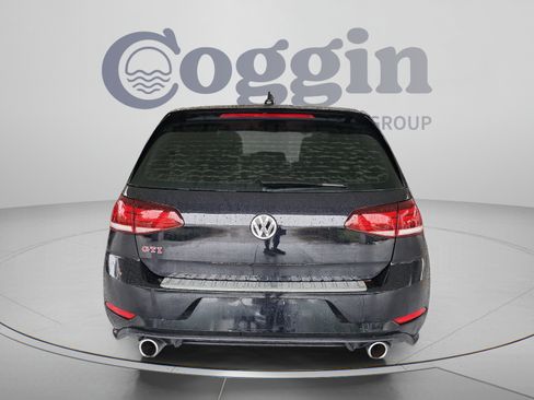 Used 2019 Volkswagen Golf 4-Door FWD image 4