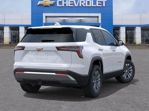 New 2026 Chevrolet Equinox LT w/ Convenience Package II FWD image 4