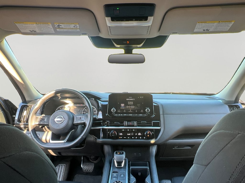Used 2025 Nissan Pathfinder SV AWD/4WD image 10