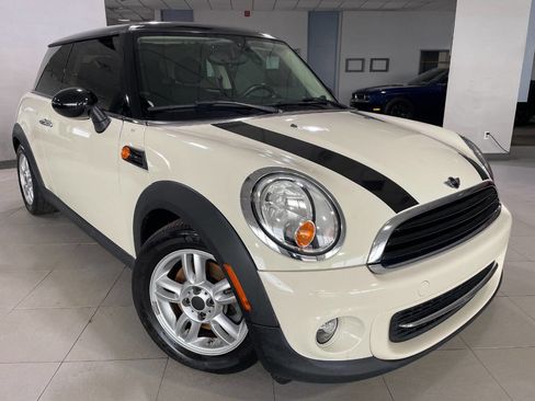 Used 2013 MINI Cooper Hardtop image 1