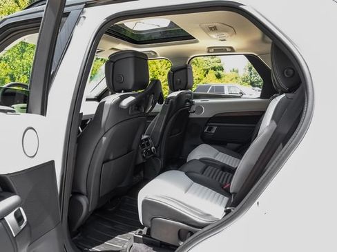 New 2026 Land Rover Discovery Dynamic SE AWD/4WD image 49