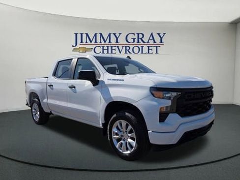 New 2026 Chevrolet Silverado 1500 Custom image 1