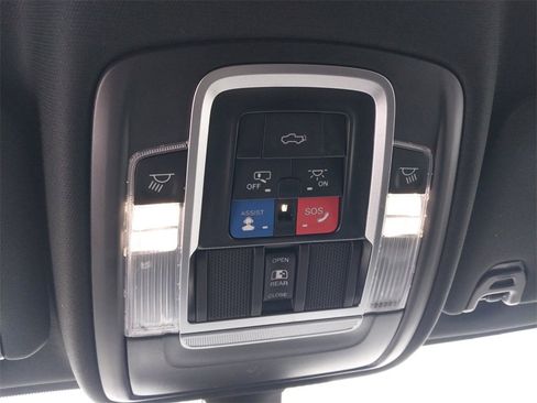 Used 2023 RAM 3500 Laramie w/ Night Edition image 21