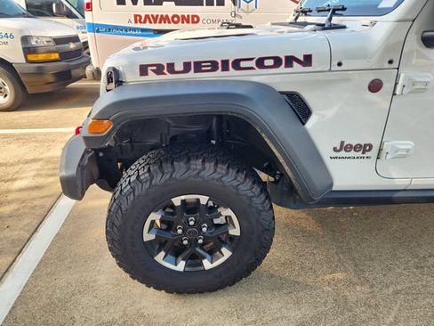 Used 2026 Jeep Wrangler Unlimited Rubicon AWD/4WD image 7