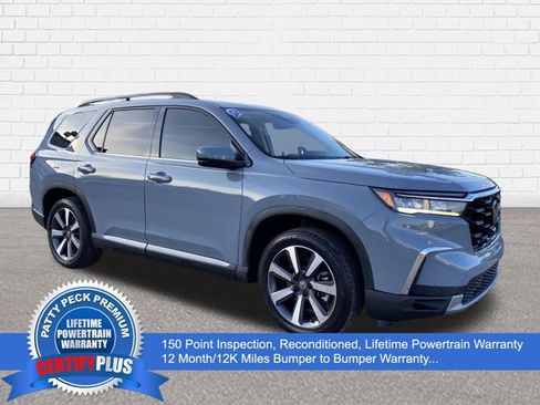 Used 2023 Honda Pilot Touring image 1