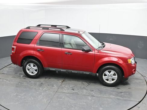 Used 2010 Ford Escape XLT image 25