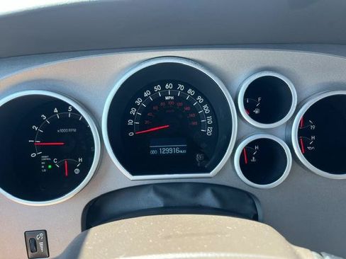 Used 2011 Toyota Sequoia Platinum AWD/4WD image 7