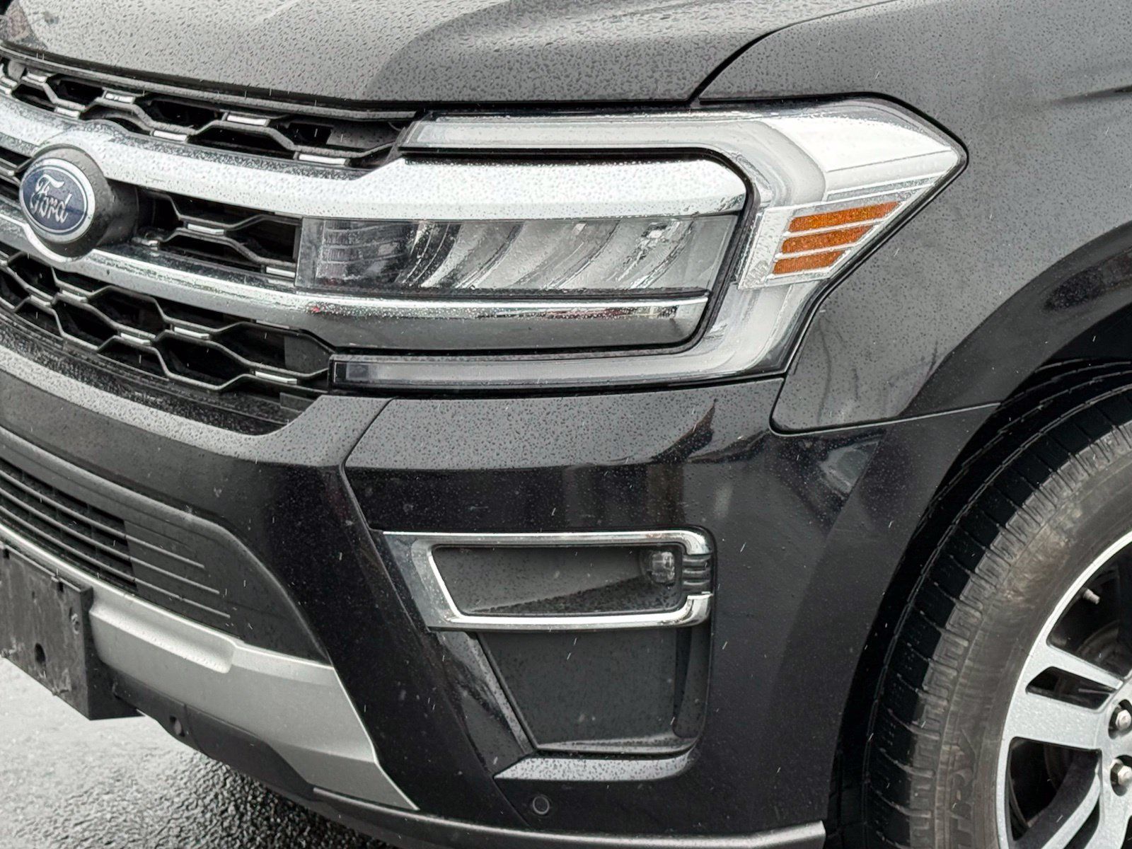 Used 2024 Ford Expedition Max Limited AWD/4WD image 10