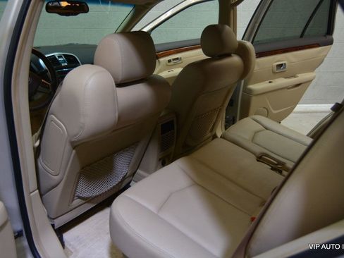 Used 2008 Cadillac SRX w/ Utility Package RWD image 20
