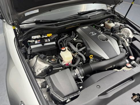 Used 2016 Lexus IS 200t RWD image 16