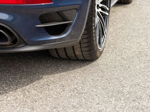 Used 2015 Porsche 911 Turbo image 38