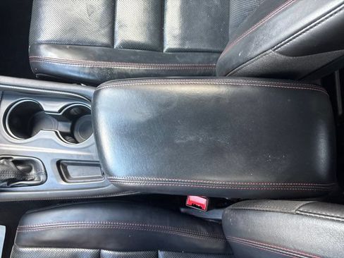 Used 2023 Dodge Durango GT RWD image 45