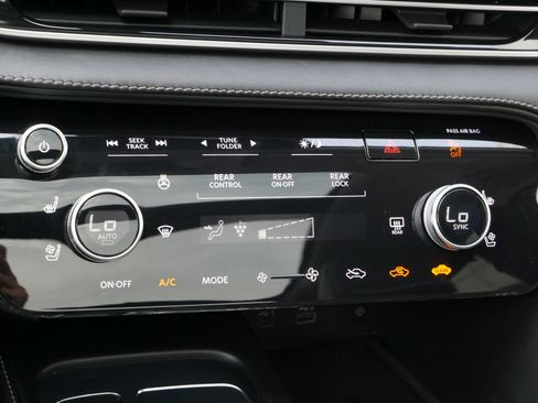 Certified 2023 INFINITI QX60 Sensory w/ Vision Package image 23