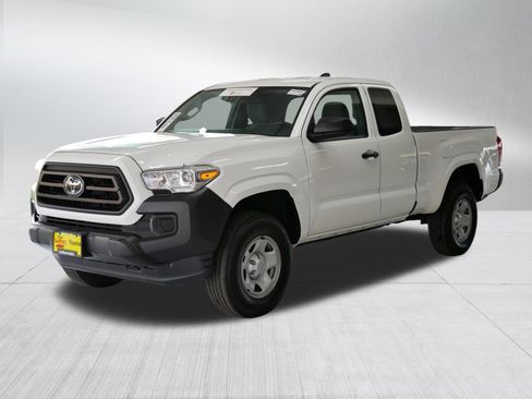 Certified 2022 Toyota Tacoma SR image 3