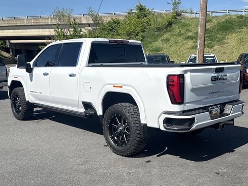 Used 2024 GMC Sierra 2500 Denali Ultimate AWD/4WD image 6