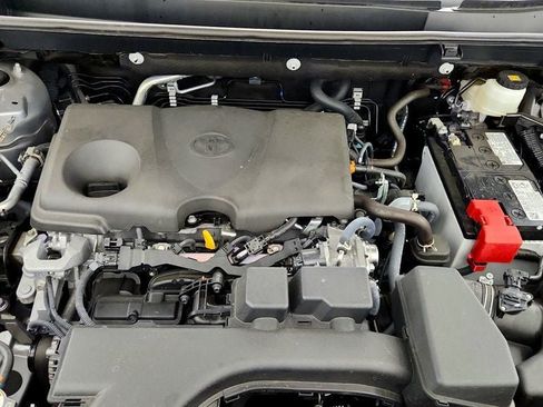 Used 2025 Toyota RAV4 XLE Premium AWD/4WD image 27
