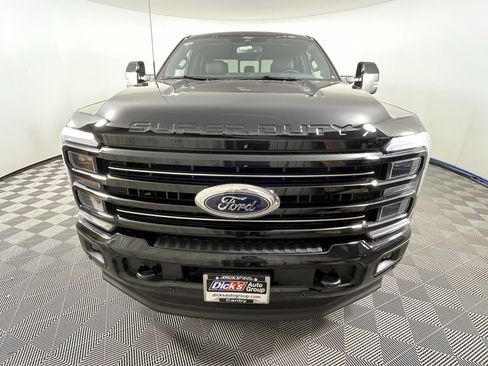 New 2025 Ford F250 Platinum w/ FX4 Off-Road Package image 8