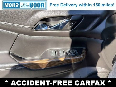 Used 2020 GMC Acadia SLE image 11