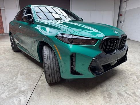 New 2026 BMW X6 M60i image 7