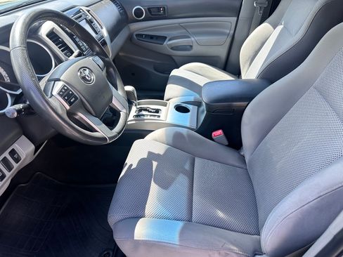 Used 2012 Toyota Tacoma 4x4 Double Cab w/ TRD Sport Upgrade Pkg image 5