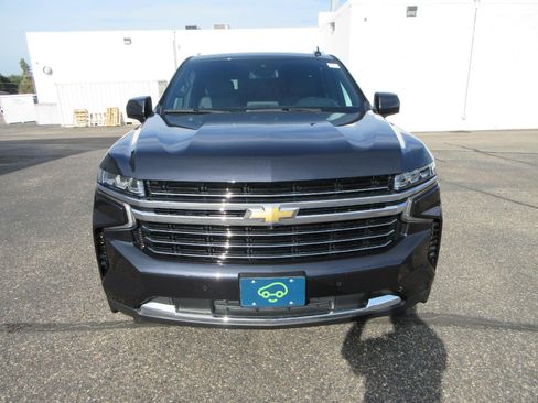 Certified 2024 Chevrolet Tahoe LT w/ Luxury Package AWD/4WD image 2