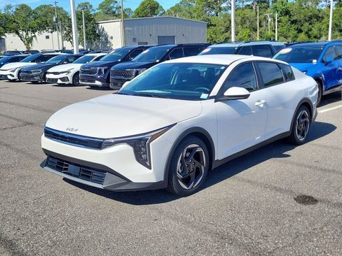 New 2026 Kia K4 EX FWD image 3